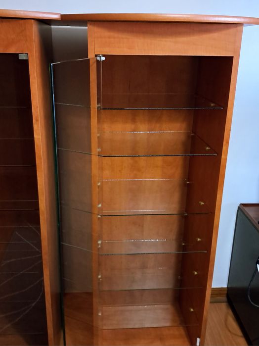 Vitrines Cerejeira c/ Porta Chave