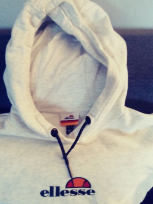 Bluza szara zkapturem 34 Ellesse do pasa