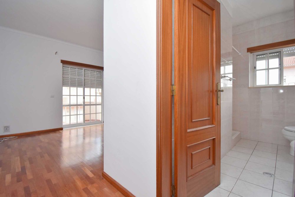 Apartamento T3 para arrendamento em Lousã
