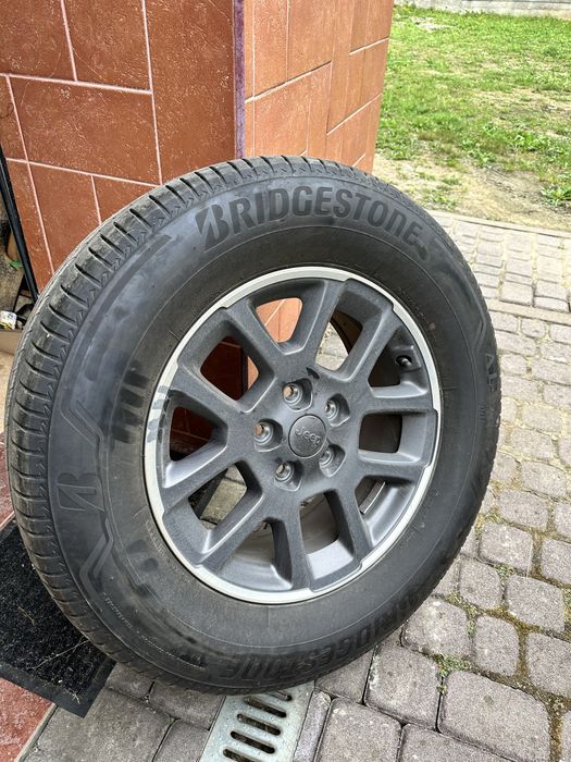Bridgestone Alenza 285/60/R18
