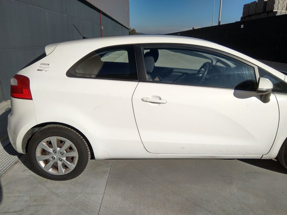 KIA RIO III - 2013 - Para Peças