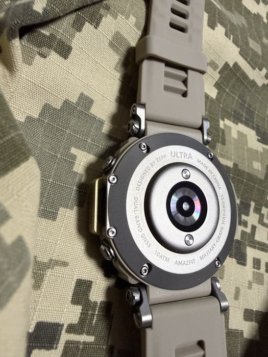 Amazfit T-Rex Ultra Watch. Смарт-годинник. Мілітарі. Титан. GPS.