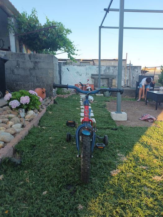 Bicicleta infantil  roda 14 cars