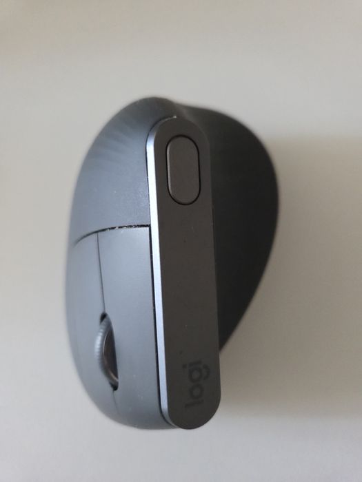 Rato Logitech MX Vertical (Como novo), inclui bolsa de proteção