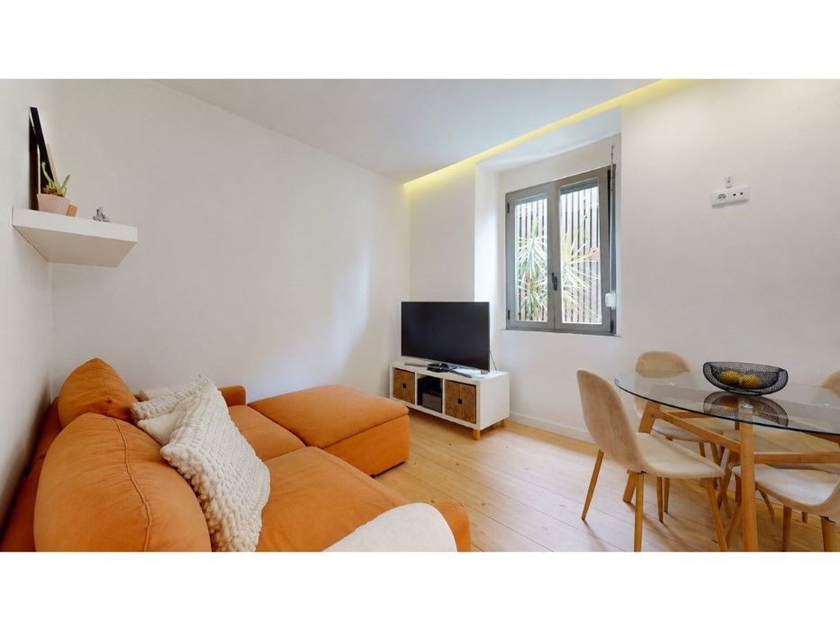 T2+1 duplex com 100m2 em Alcântara