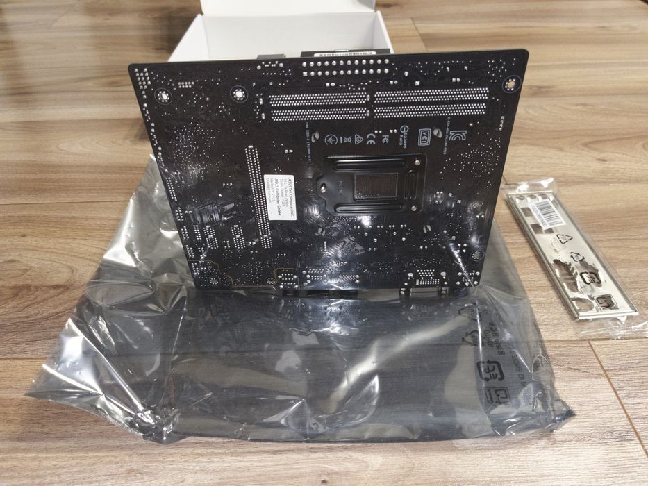 Sprzedam płytę główną: ASUS Prime H310M-K R2.0 wraz z procesorem: Intel i5-9400F