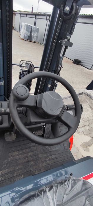 Навантажувач вилковий погрузчик