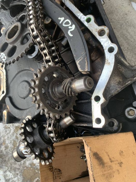 Зірка кришка перед   м102 2.0 е190 w124 2.0КЕ