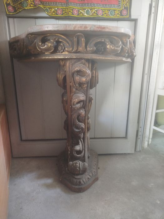 Mesa trabalhada Vintage