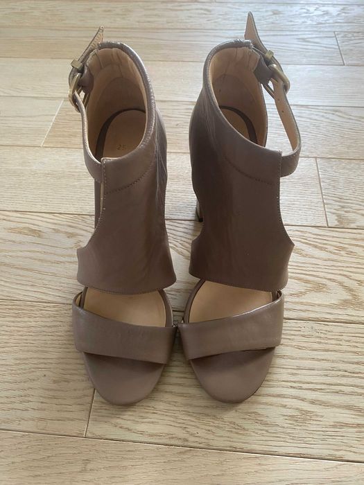 Босоніжки жіночі Prego