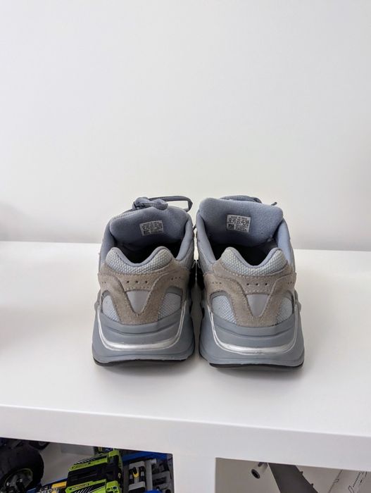 Yeezy 700v2 hospital blue