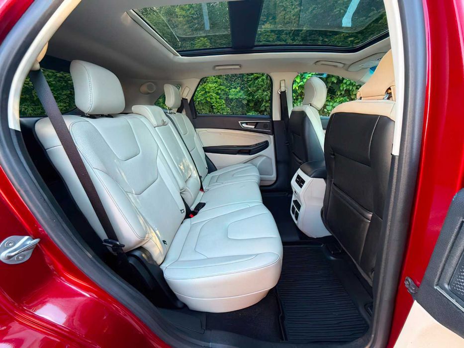 Ford Edge Titanium      2019