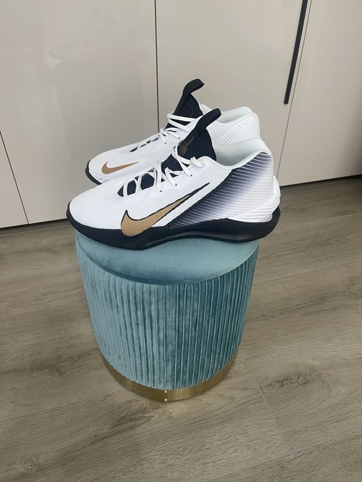 Баскетбольні кросівки Nike G.T. Jump Academy EP 42.5 (US 9) (Без коробки)