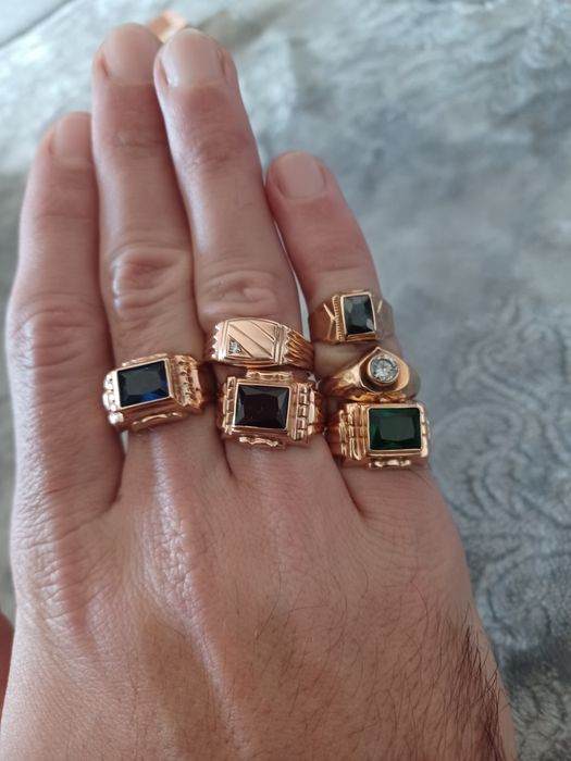 Vendo aneis em 9k e um de 14k