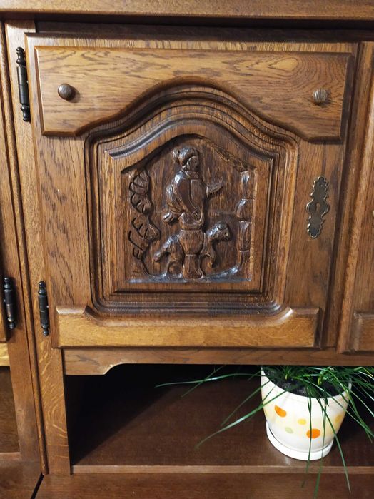 Меблі дуб ручне різьблення Голандія