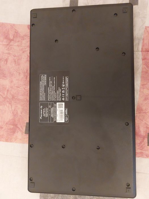 Pioneer DJ DDJ-FLX4 — Como Nova + Caixa Original e Cabo