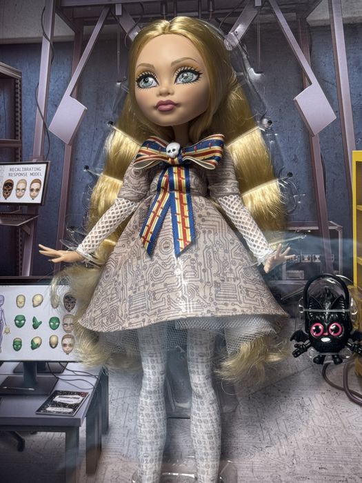 Меган Монстер Хай Monster High Skullector M3GAN