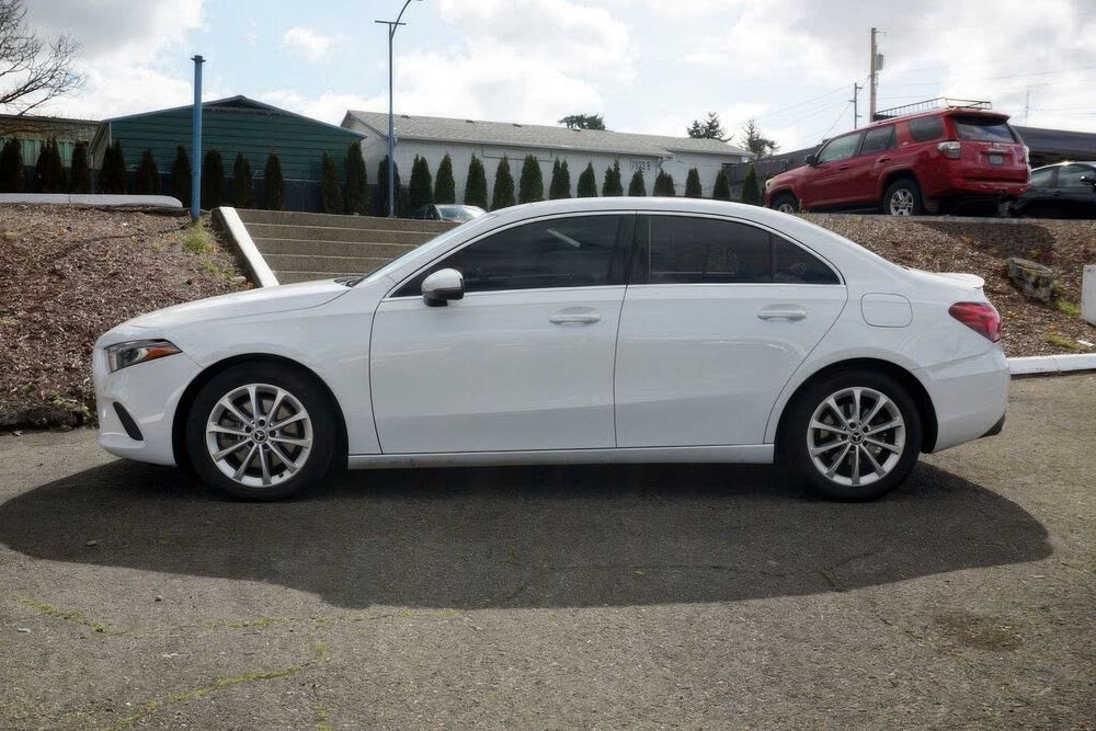 Mercedes-Benz A-class      2021
