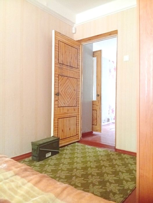 2кімн прохолодна 1поверх свободна.  Велика світла б-р Краматорський. Газ