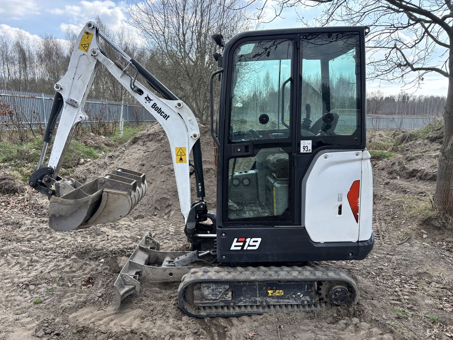 Minikoparka Bobcat e19 Wesja Comfort, przygotowana do sezonu