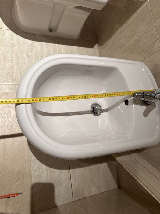 Bidé Sanitana, com valvula clic clak e torneira