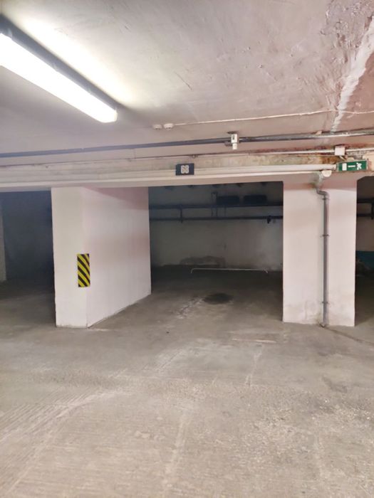 Продам паркомісце! Бажана 1м , м. Позняки