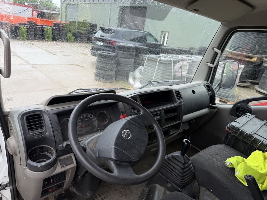 Podnośnik koszowy Nissan Cabstar 16m