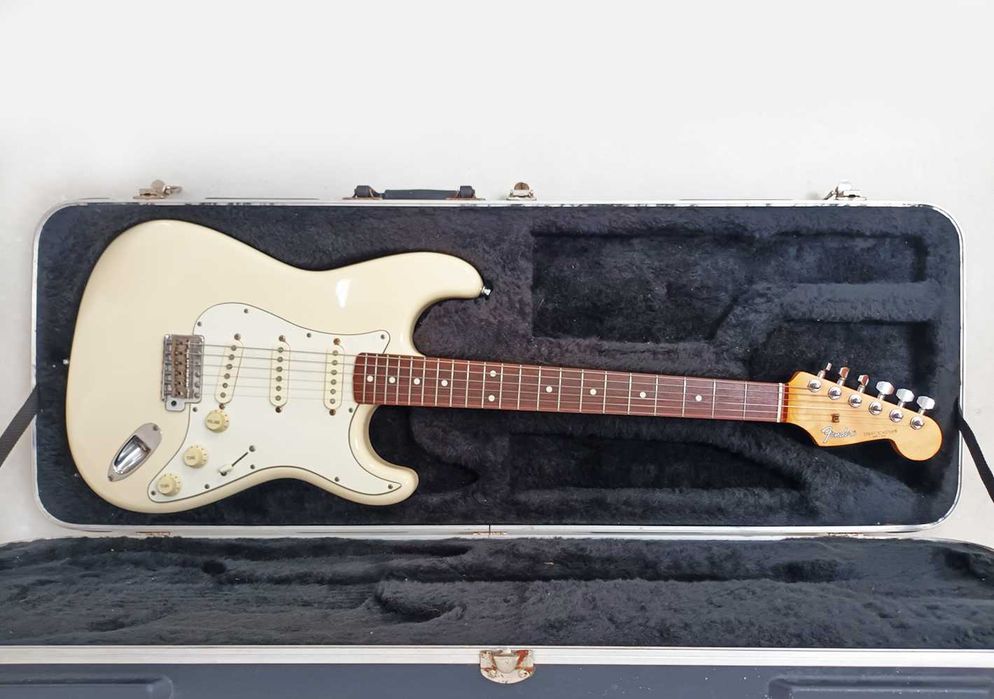 Fender Stratocaster Standard - Made in Japan 1993
