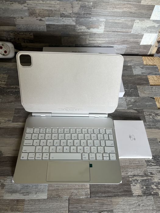 magic keyboard ipad pro 11 - Купить электронику - Цены на OLX.ua