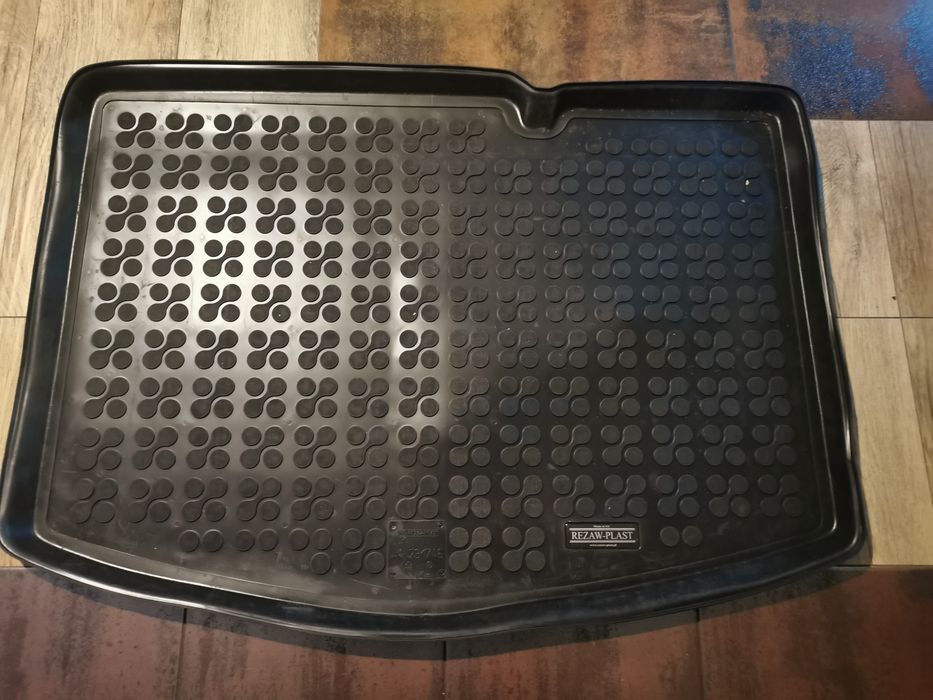 Mata bagażnika Toyota Yaris 3