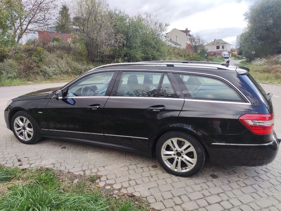 Продам Mercedes E200 2011р