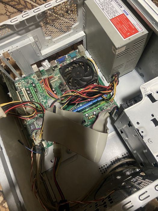 Продам старенький Пк