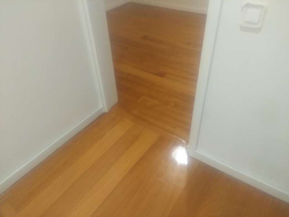 Executa se qualquer chão em madeira