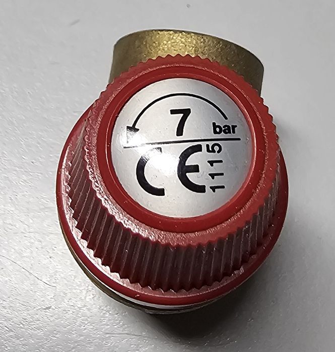 Válvula segurança 1/2'' fêmea-fêmea 7 bar 311470 Caleffi