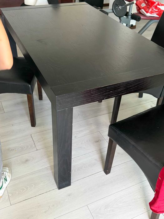 Mesa de Jantar + 6 Cadeiras