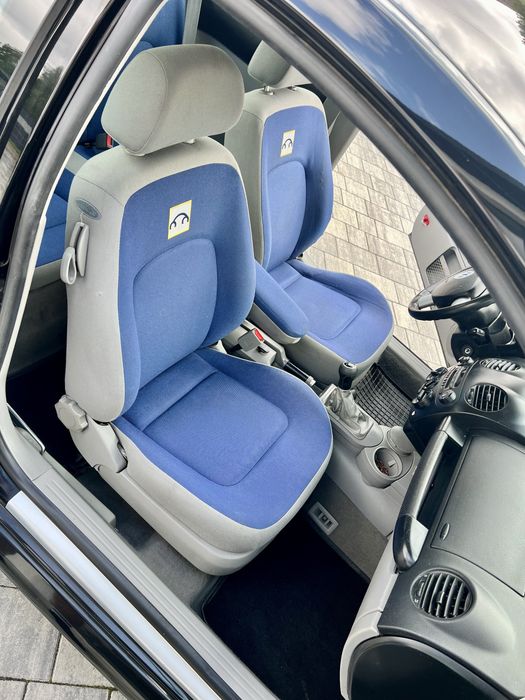 Śliczny VW New Beetle 1.6B 2001r