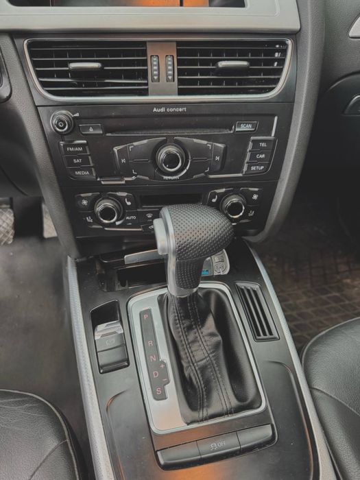 Ауді а4б8 , автомат , шкіра , 2.0 бенз