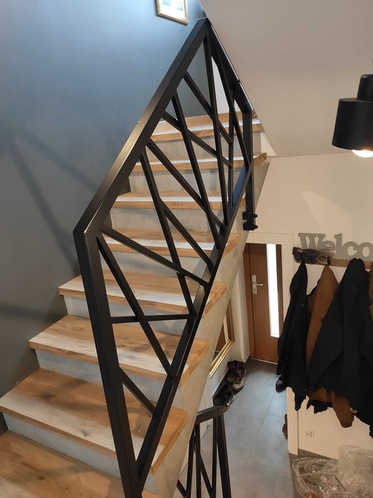 Balustrady wewnętrzne Zewnętrzne Drzwi loftowe