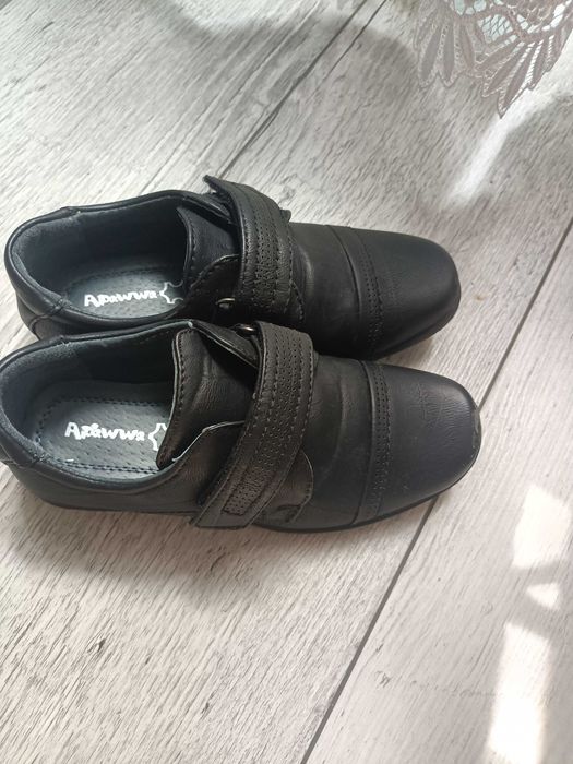 Buty eleganckie galowe 32