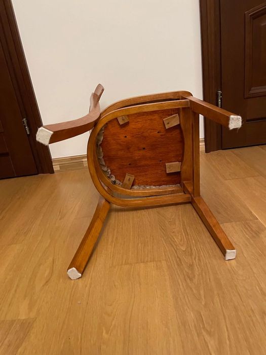 Krzesło tapicerowane PRL odnowione Vintage