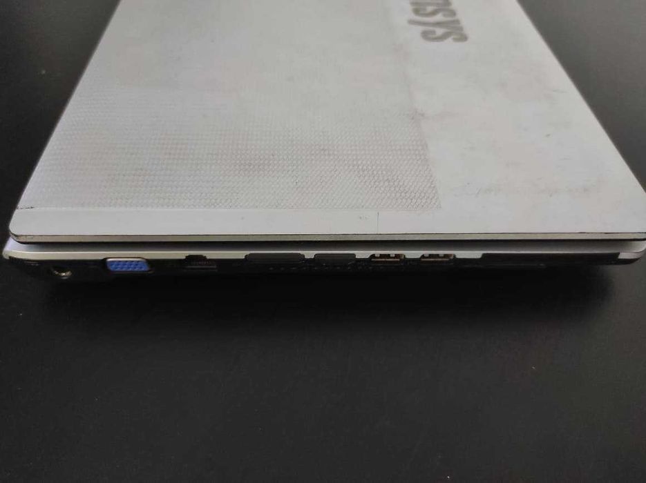 Insys Style Note Laptop - Very Good Condition!64862348803843123