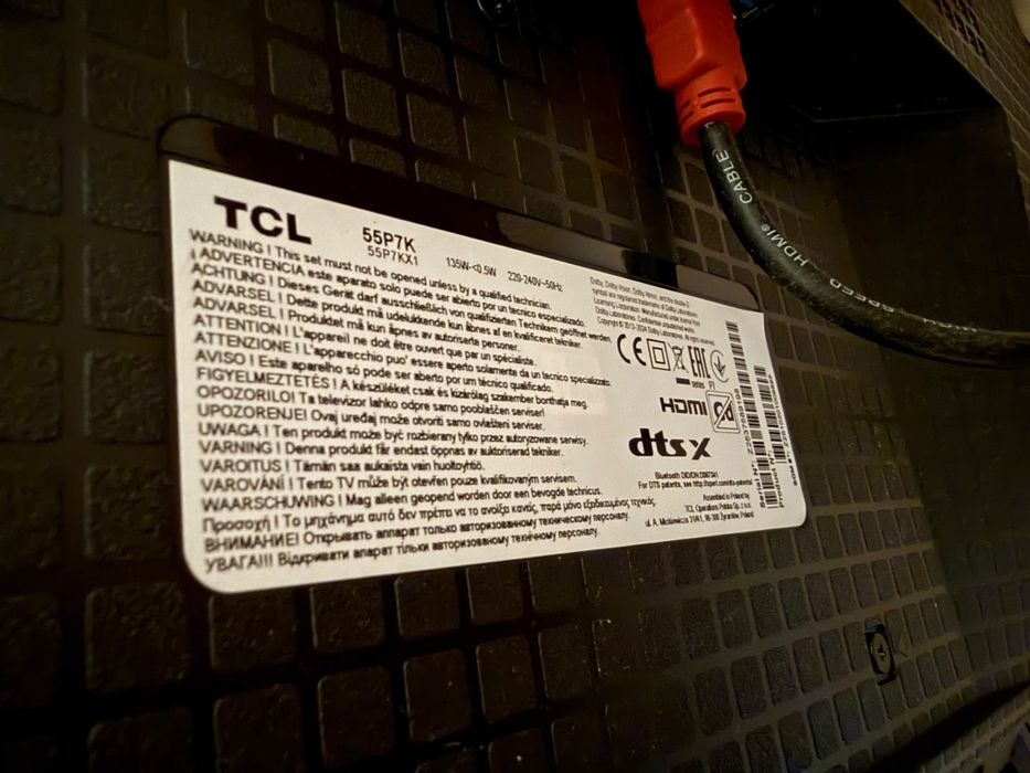 TV - TCL - 55 polegadas, com 3 meses de uso.