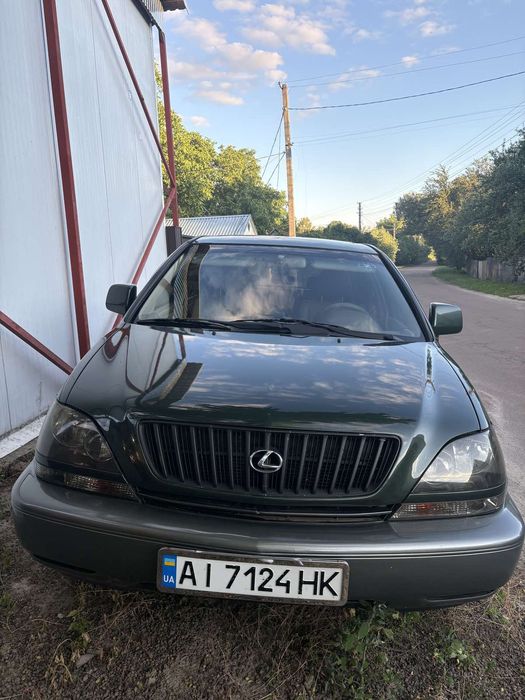 Автомобіль Lexus RX-300