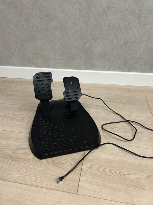 Кермо і педалі Thrustmaster T80 FERRARI 488 GTB EDITION