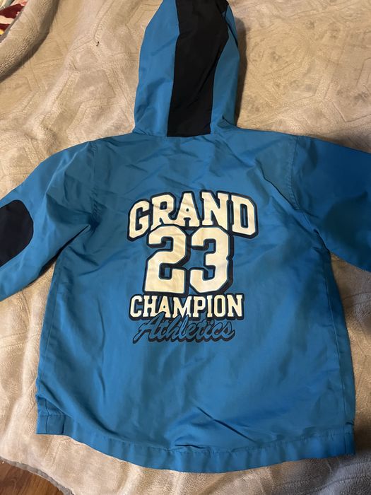 Kurtka wiatrówka 5 10 15 rozmiar 116