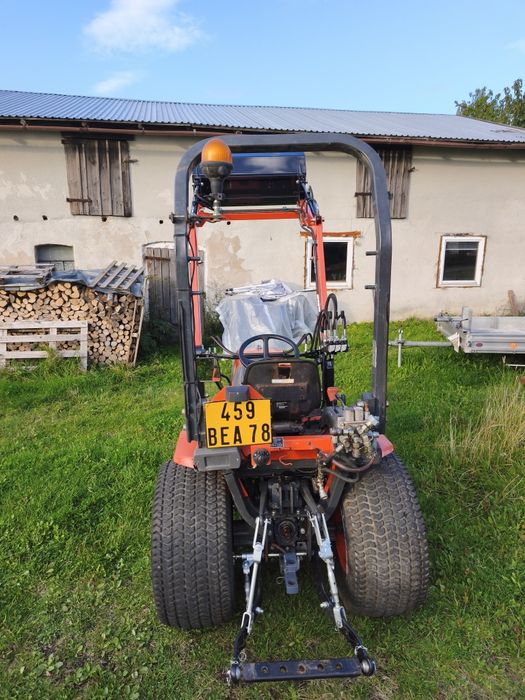 Kubota b2100 tur kosiarka