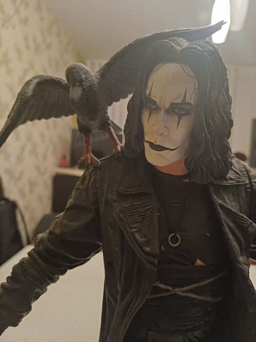 Boneco do filme O Corvo