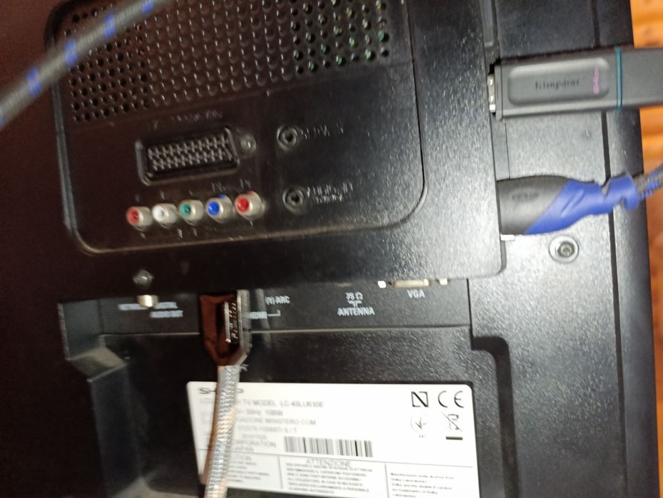 Продам LED телевізор Sharp 40"