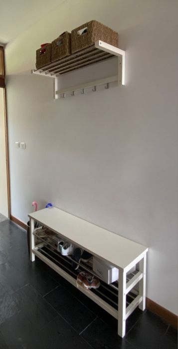 Banco sapateira + cabide chapeleiro Ikea branco