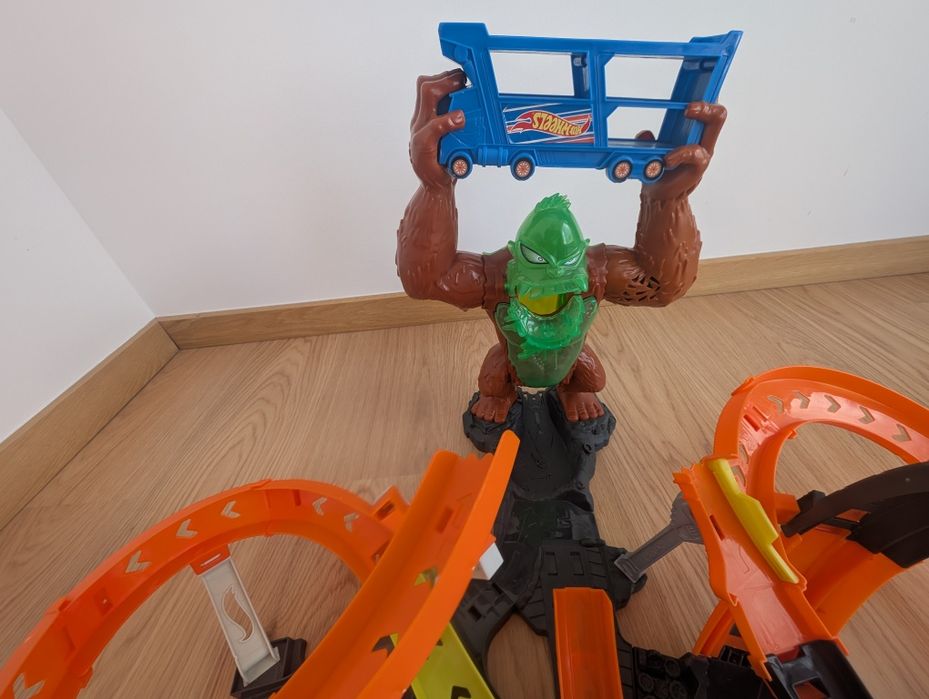 Pista Hot wheels Gorila